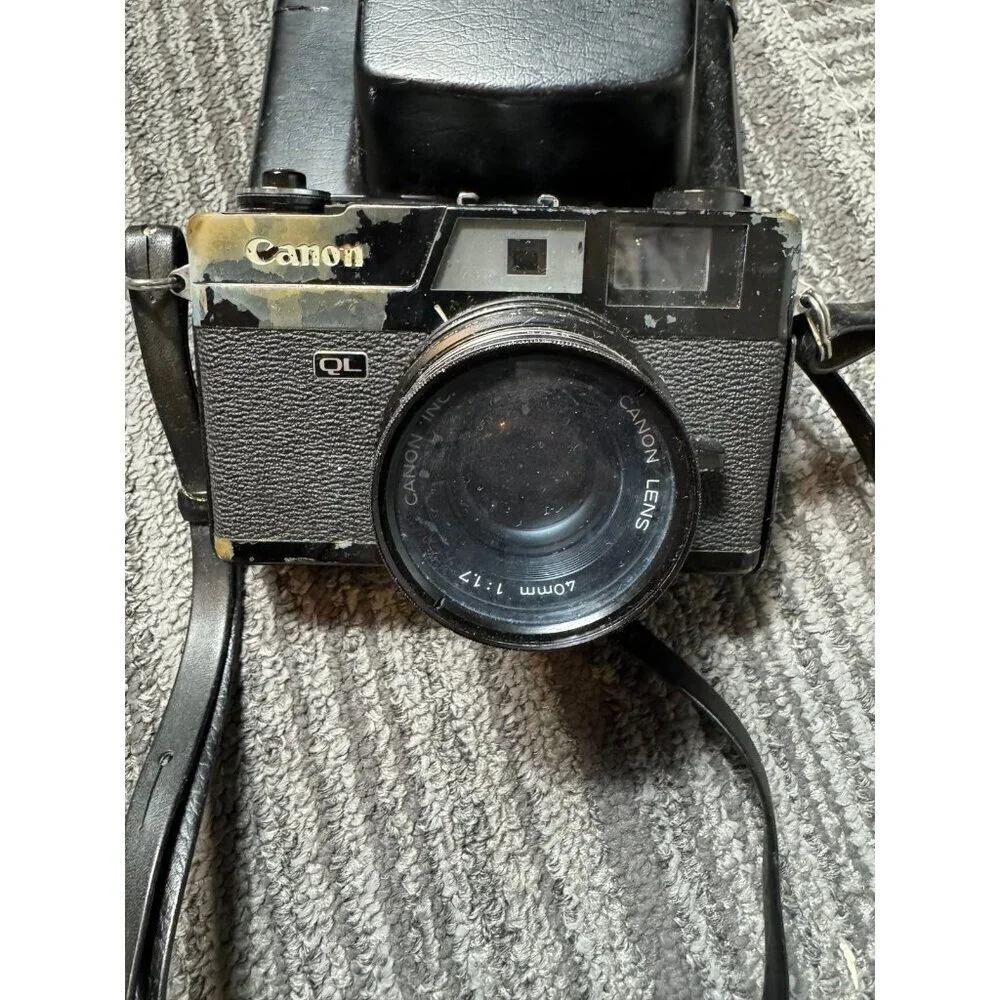 Canon Canonet QL17 GIII, a 35mm film rangefinder camera